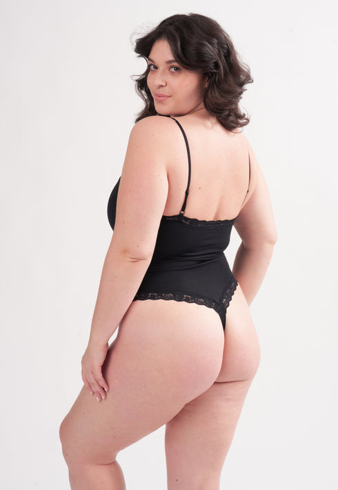 "ELYNDI боди с V-образным кружевным краем - ЧЕРНЫЙ 9692"